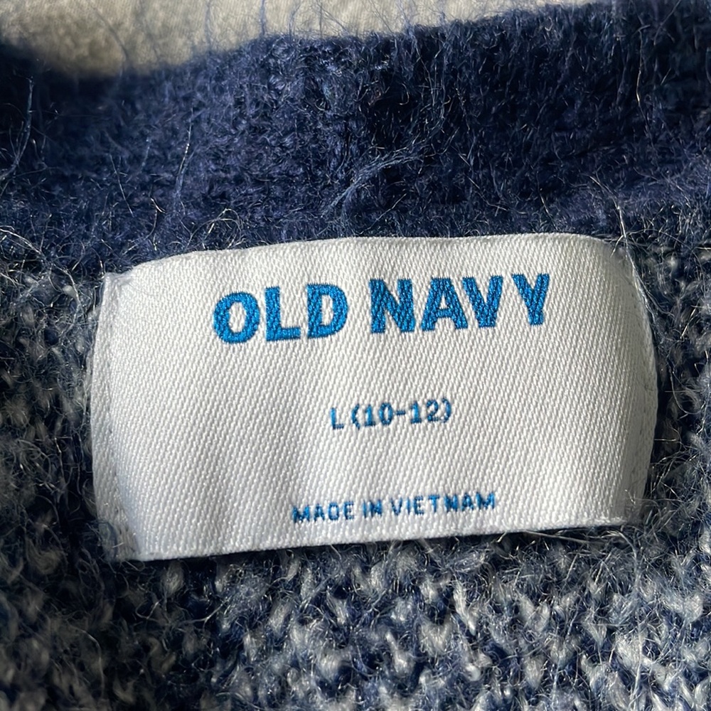 buttoned sweater - Picture 2 of 4